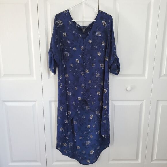 TORRID Dress Navy Blue Floral Hi Low Size 1X - Picture 1 of 8